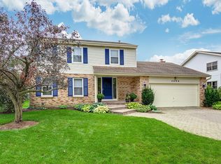 2809 Crabtree Ln, Northbrook, IL 60062
