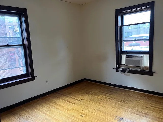 2039 Walnut St #3R — Photo 11