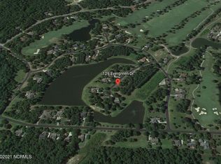129 Evergreen Dr, Wallace, NC 28466