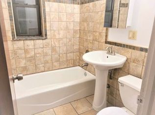 398 Amboy St #2L, Brooklyn, NY 11212