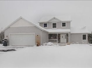 53584 W Ridgeview Cir, Paw Paw, MI 49079