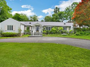131 Thurton Dr, New Canaan, CT 06840