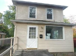 2928 W Fairmount Ave, Milwaukee, WI 53209