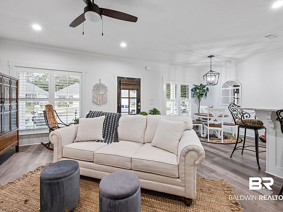 4th image of 664 Norman Ln