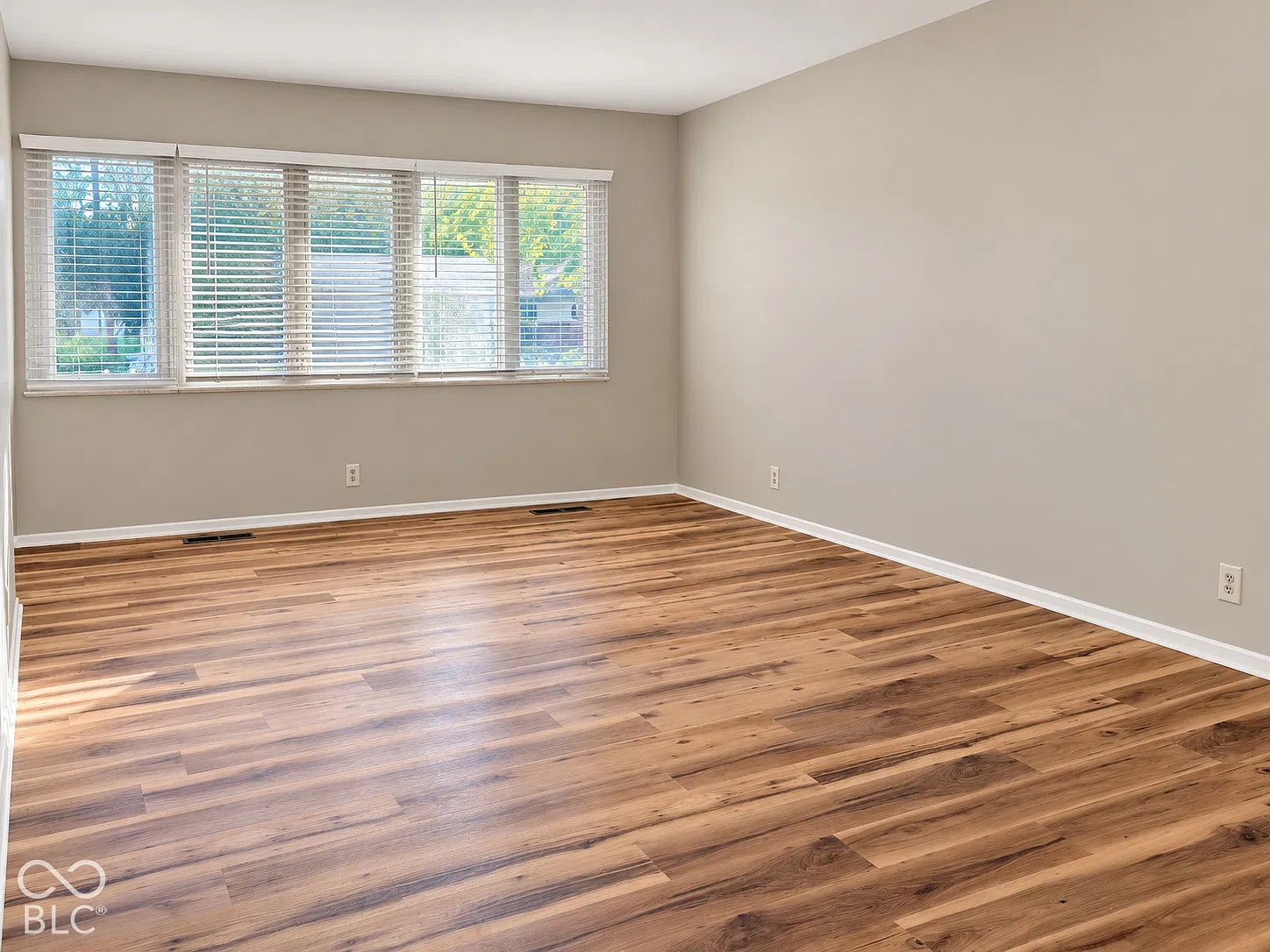 3 bed, 2.0 bath, 1489 sqft, $2,500 — Photo 3
