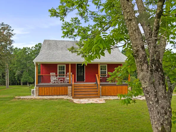 537 County Road 29, Riceville, TN 37370