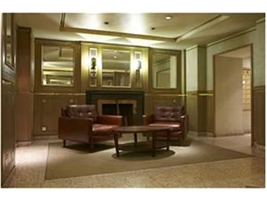 Rented by Douglas Elliman | media 18