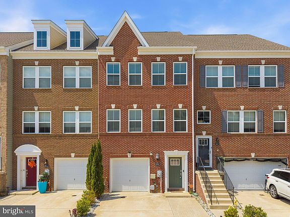 2nd image of 5809 John Keats Pl