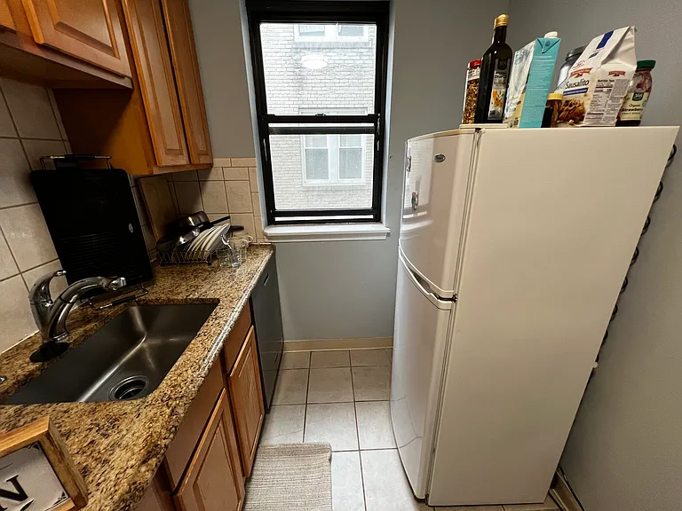317 Summit Ave #6 — Photo 21