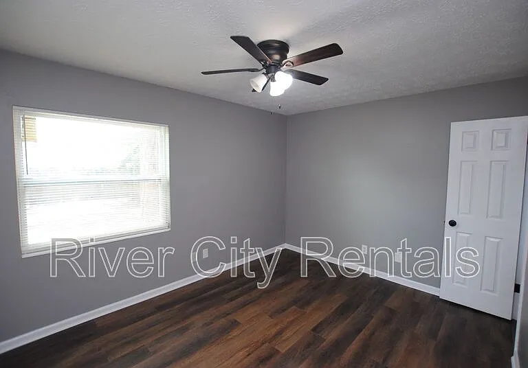 743 Trambley Dr E — Photo 26