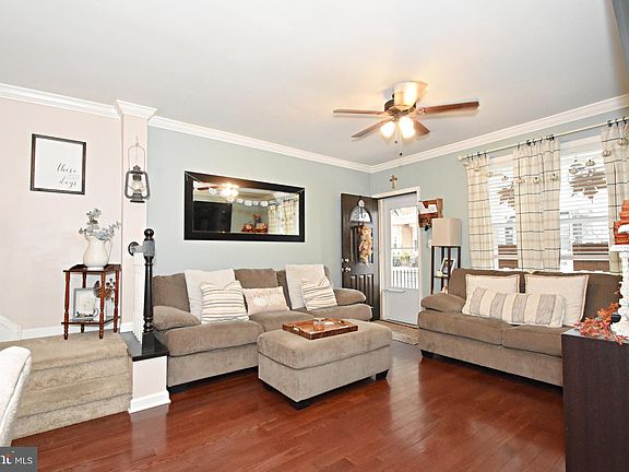 4th image of 2717 Eddington St
