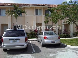 5423 SW 41st St, Hollywood, FL 33023