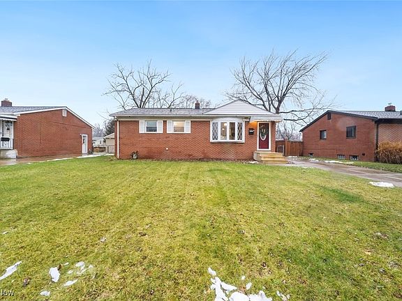 3rd image of 6040 Slater Dr