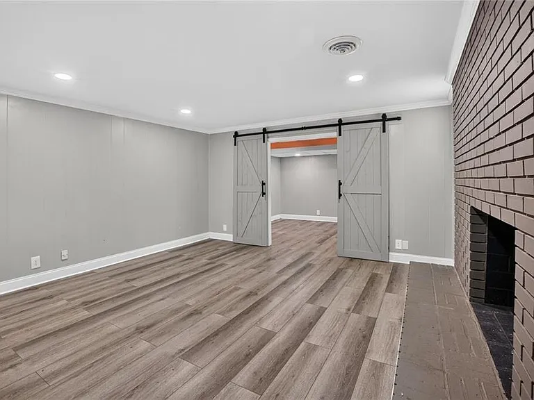 2982 Northbrook Dr — Photo 33