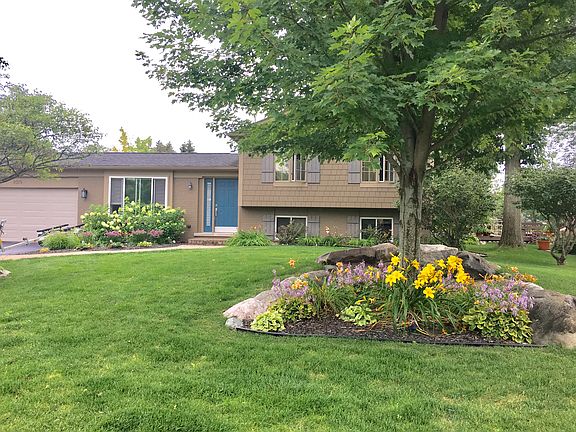 2nd image of 1079 Arbroak Way