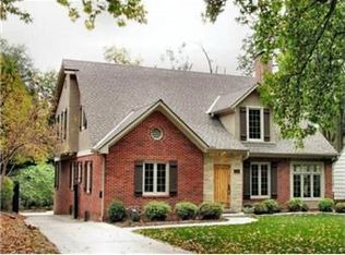 5421 Chadwick Rd, Fairway, KS 66205