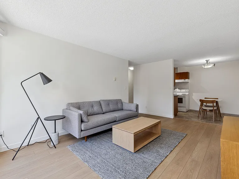 1045 Haro St — Photo 41
