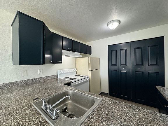 2nd image of 312-318 SE 160th Ave #318-01