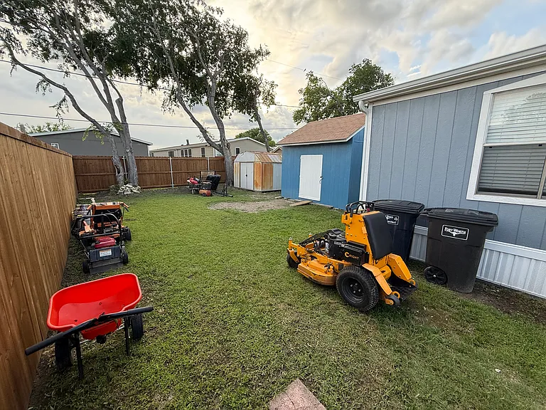 11101 E Sunset Dr — Photo 5