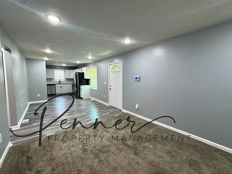 8446 Oak St — Photo 3