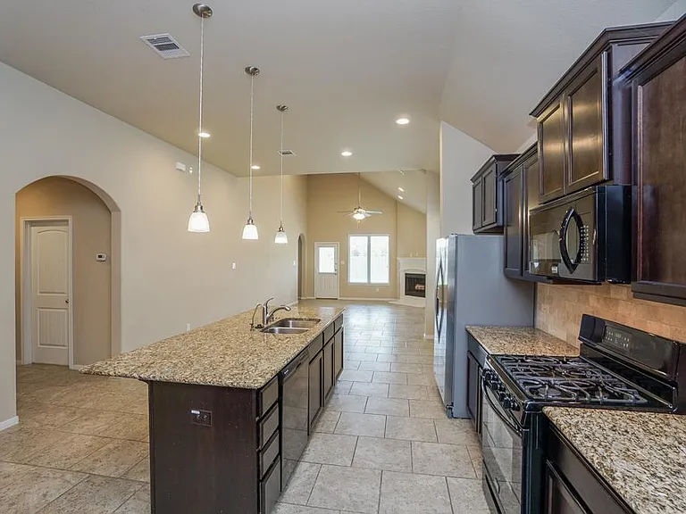 18327 High Summit Ln — Photo 14