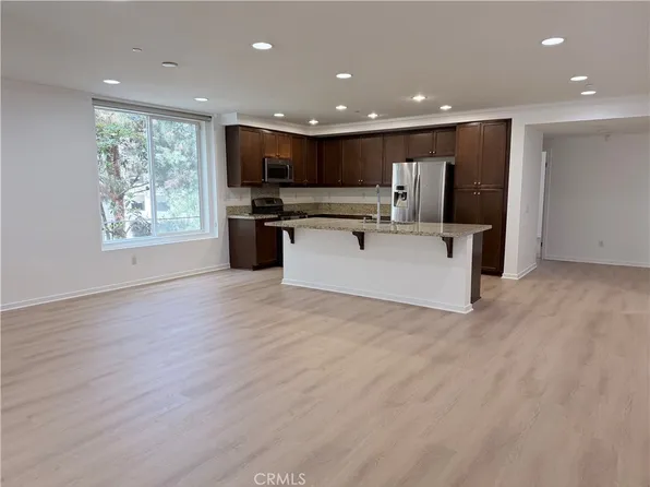 533 Rockefeller, Irvine, CA 92612