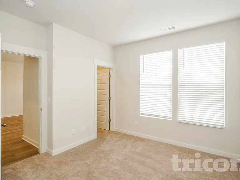 361 Park Glen Dr — Photo 7