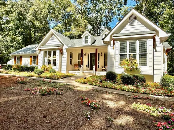 2545 Little John Ln, Cumming, GA 30040