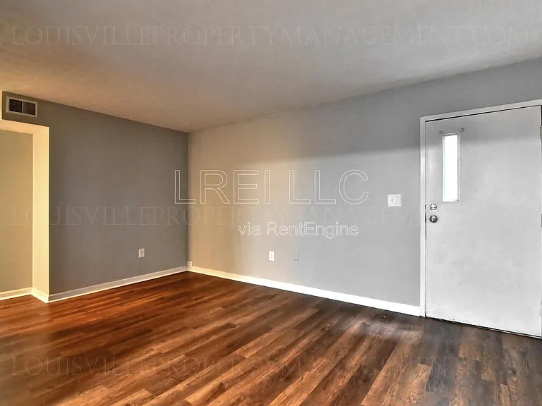 715 M St #2 — Photo 5