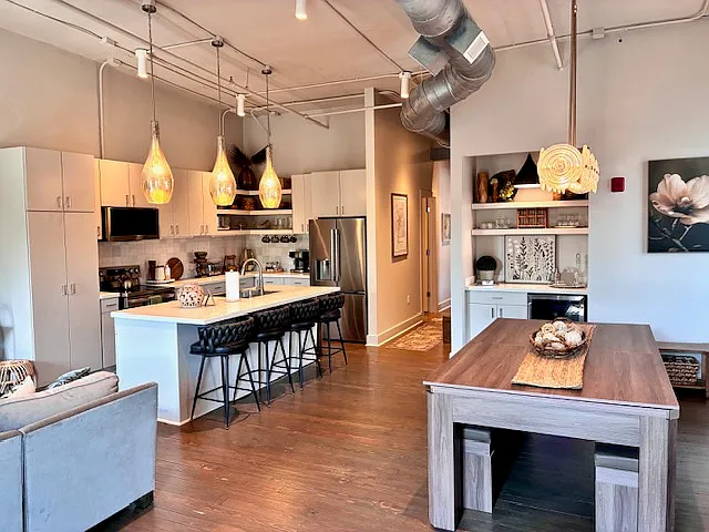 2 bed, 1500 sqft, $4,950 — Photo 4