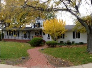 1148 Lehnertz Cir, Aurora, IL 60505