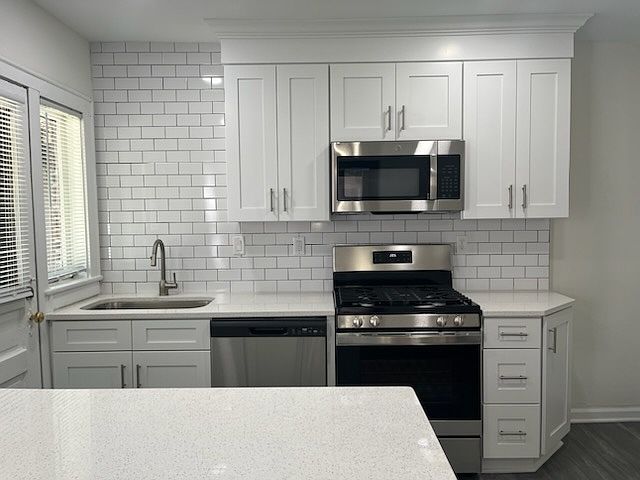 1st image of 1693 King Ave