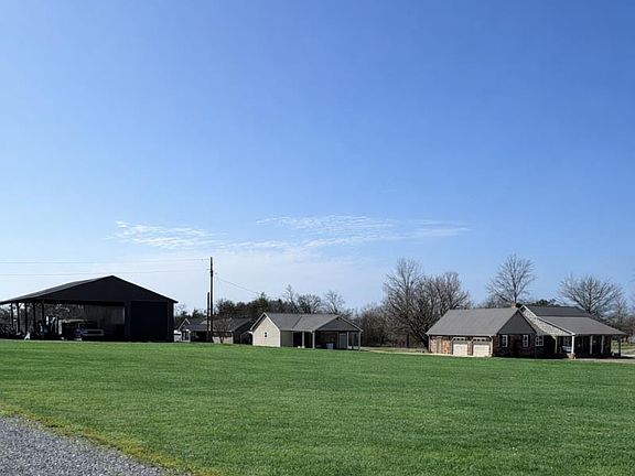 5th image of 1526 Needmore Rd