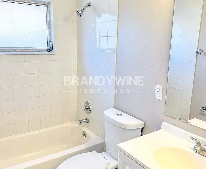 220 Bonnie Glen Ln — Photo 13
