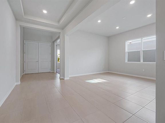 5th image of 8399 PARK CLIFF WAY