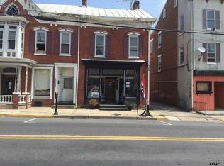 34 S Queen St, Littlestown, PA 17340