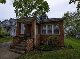 118 N President St, Wheaton, IL 60187