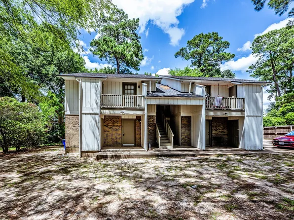 1329 Windsor St APT 2, Huntsville, TX 77340