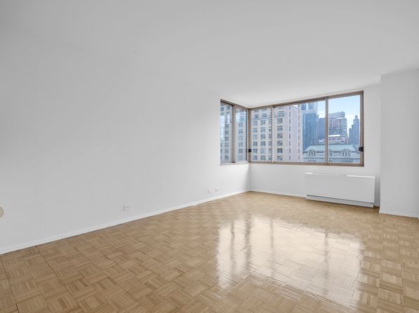 350 W 50th St APT 8C