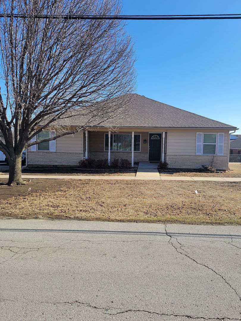 221 N 13th St, Collinsville, OK 74021 Zillow