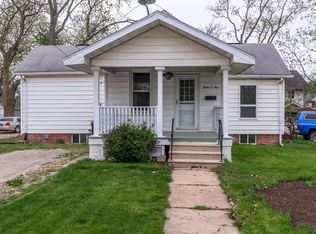 1205 S Main St, Bloomington, IL 61701