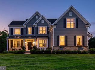 1 Bennett Ln, Newtown, PA 18940