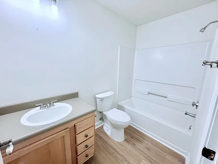 201 Harts Cove Way — Photo 12