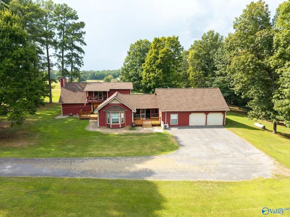 420 James Frazier Rd, Laceys Spring, AL 35754