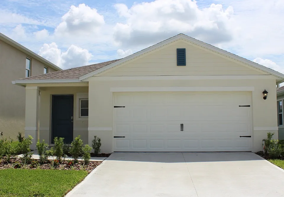 2876 Waterlily Way
