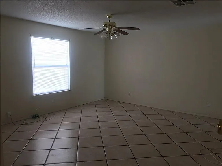 12489 Tierra Bella Dr — Photo 17