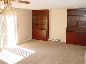 4th image of 248 Polk Ct
