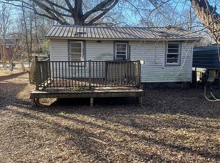 806 Elizabeth St, Clinton, SC 29325