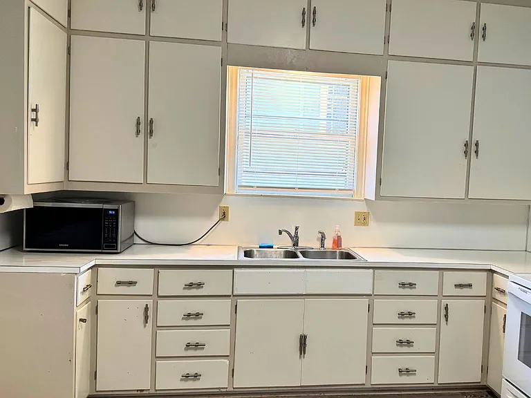 Kitchen includes a microwave