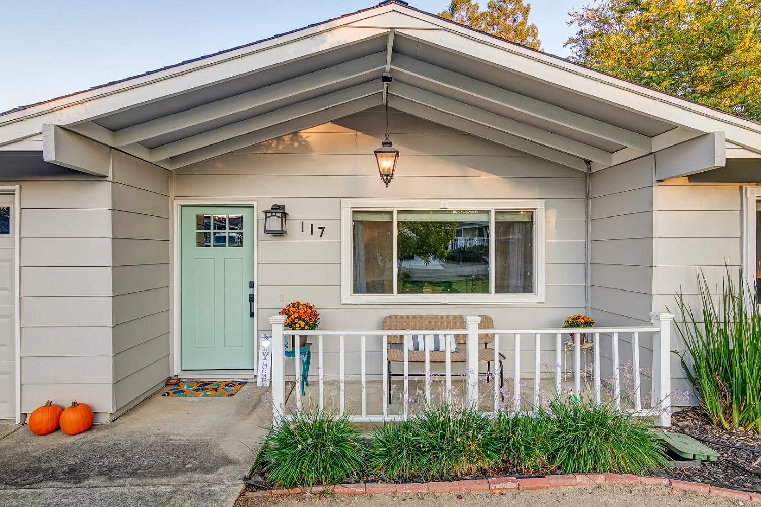 117 Perraud Dr photo 1